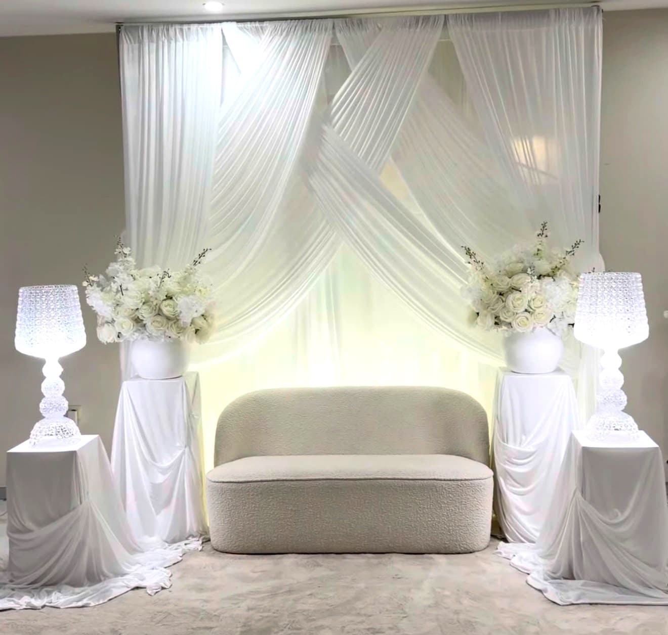 Coin photos drapé personnalisé — décor sur-mesure Siem Events